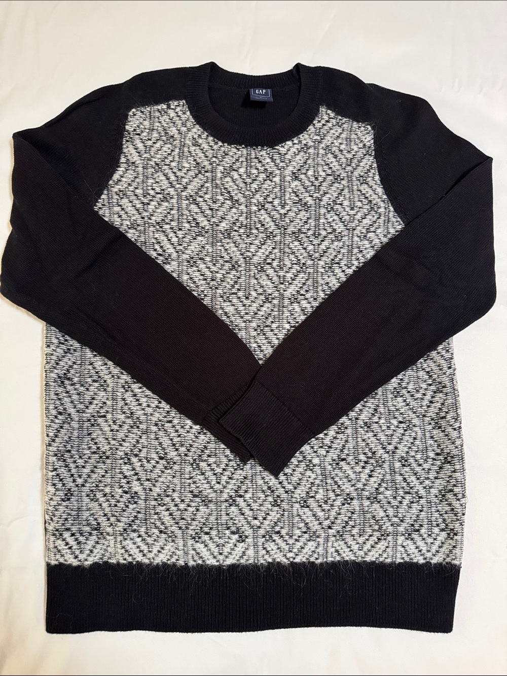 GAP Women's Black & Gray Textured Crewneck Sweater NWOT